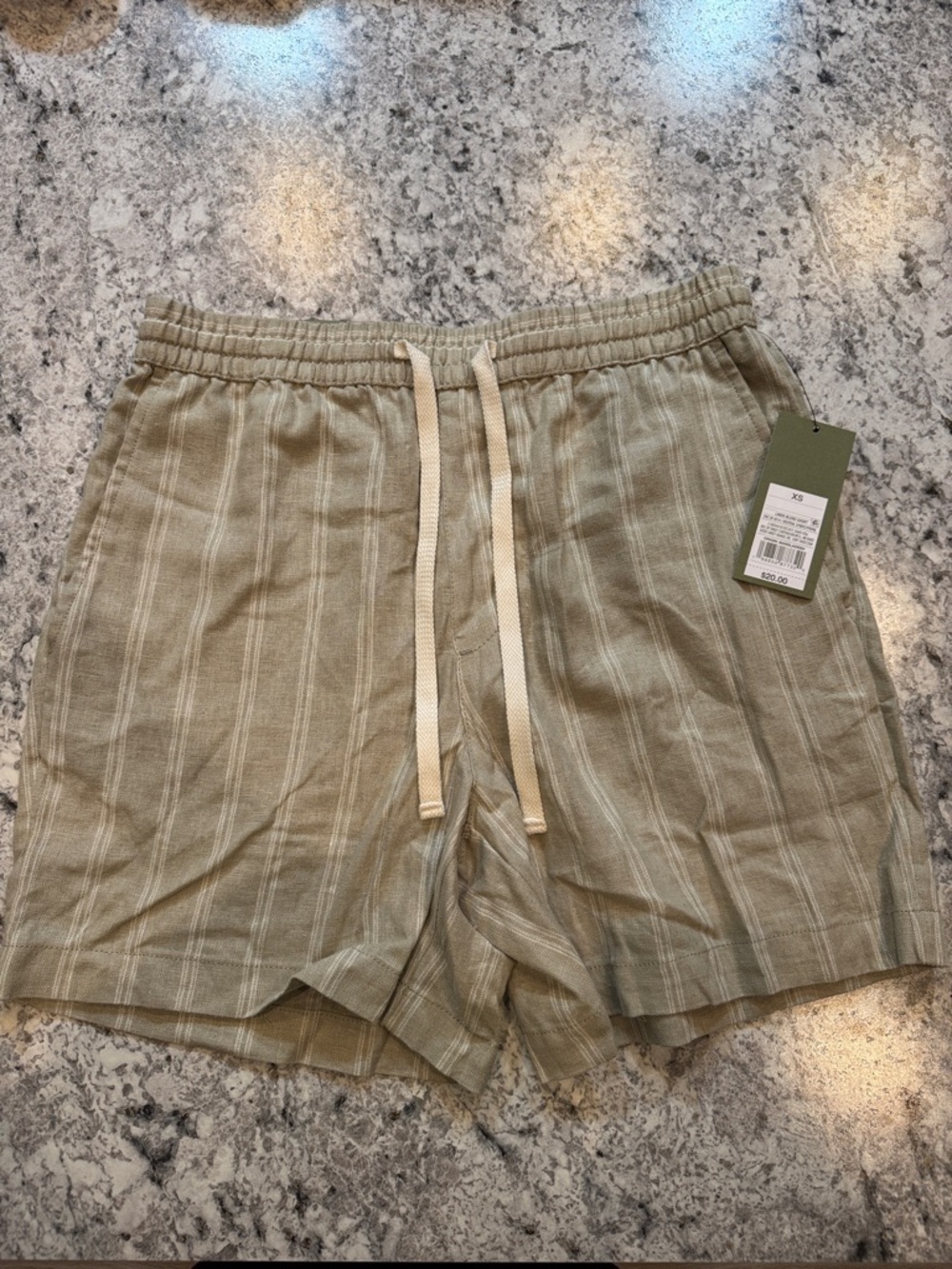 Goodfellow & Co Olive Green Striped Drawstring Men’s Athletic Shorts